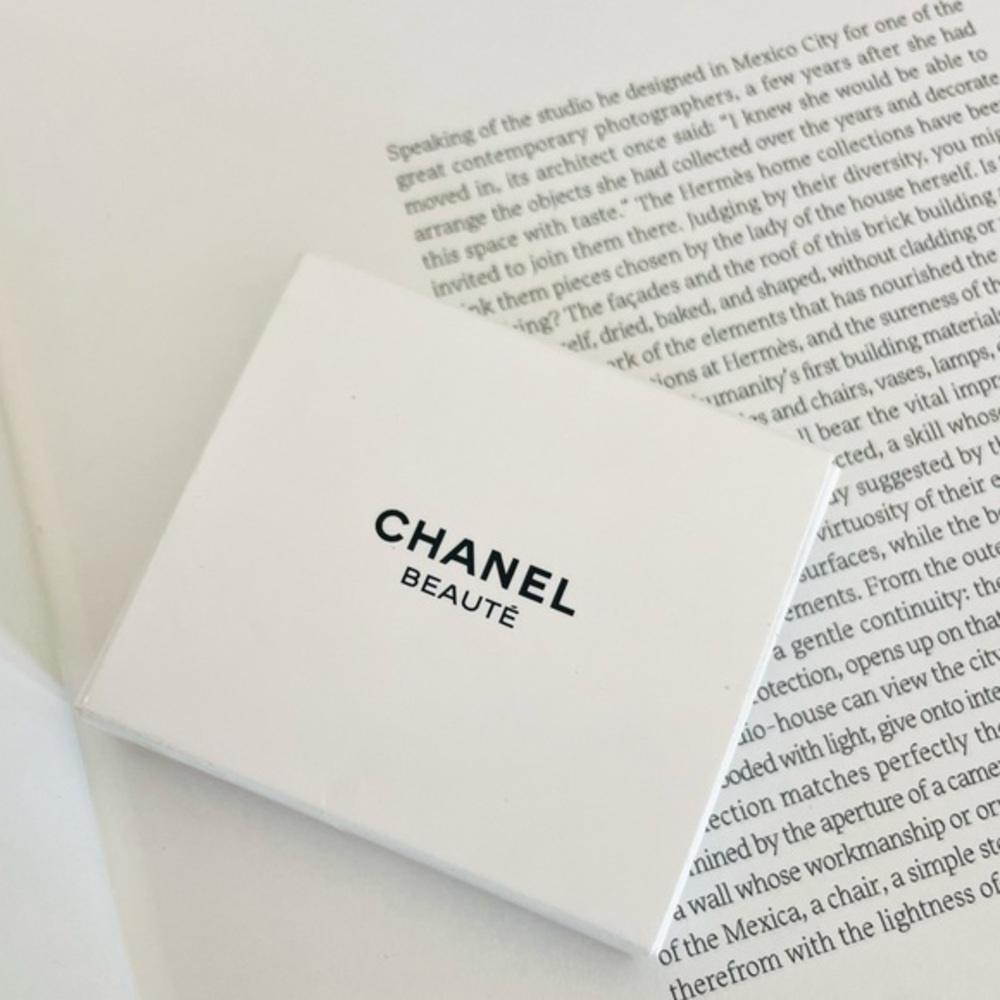 Chanel Snowflake‎ Pin - Picture 3 of 4
